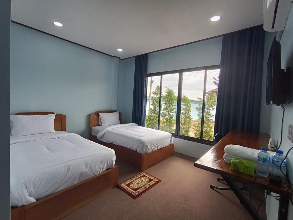 ເຮືອນພັກບີວີ Hotel Ban Thongchai-Tai Екстериор снимка